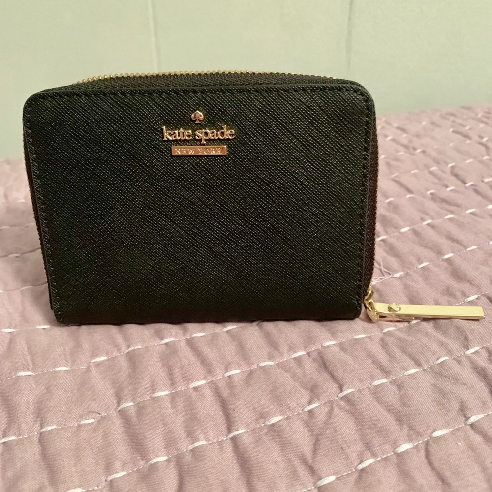 Small Kate Spade wallet